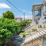 Majestic By Travel Pro Services - Halkidiki * Nikiti (Sithonia)