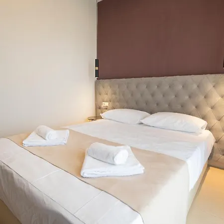 Majestic By Travel Pro Services - Halkidiki Ferienhaus *