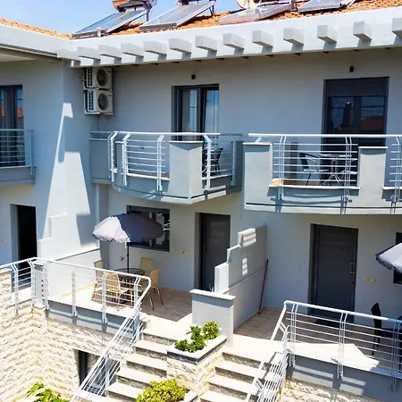 Majestic By Travel Pro Services - Halkidiki Ferienhaus *